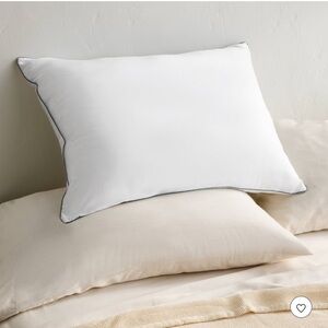 NWT 2 Casaluna Firm Cool Plush Pillow  standard Queen set of 2